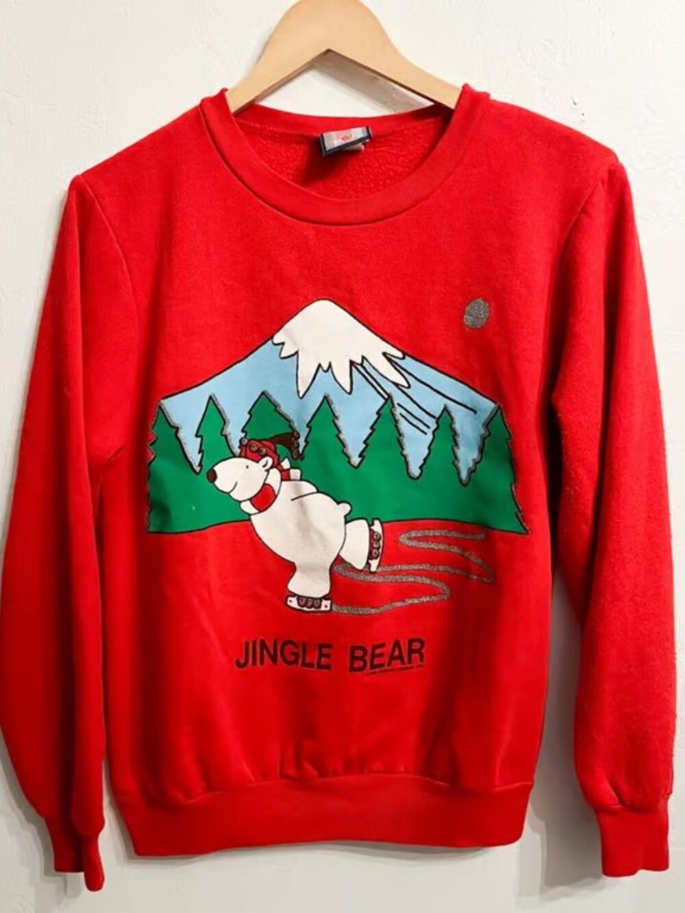Vintage 80s Jingle Bear Christmas Holiday Sweatshirt Medium Lined Red Skating